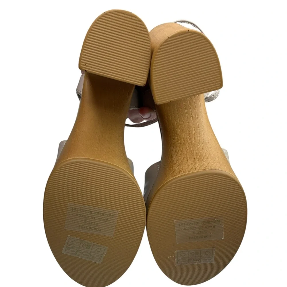 Journee Collection Lorrica Taupe Bow Platform Heels 4.75